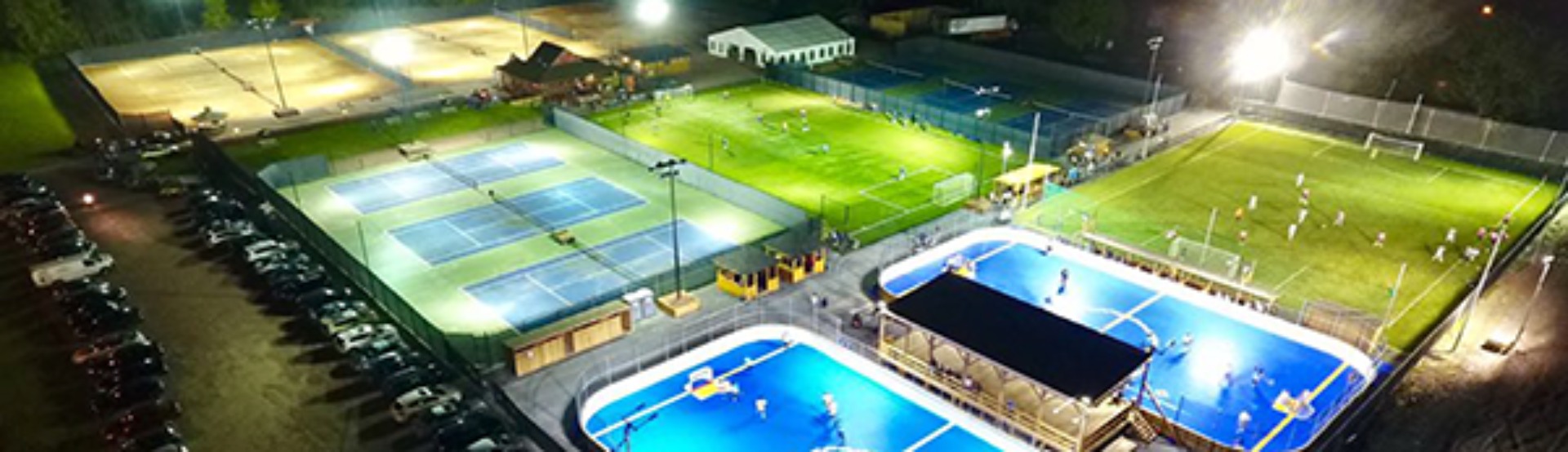 carrefourmultisports-laval-club-exterior-004 carrefourmultisports-laval-club-exterior-004